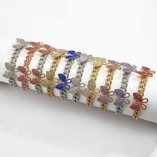 Pies de cadena cubana de diamantes