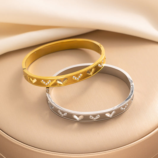 Pulseira vintage de coração de zircão branco no atacado 