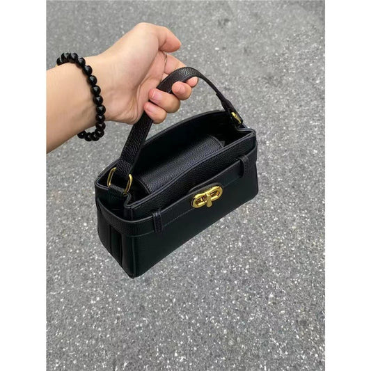 Bolso de hombro vintage con hebilla de metal 