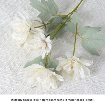 flores artificiales blancas 