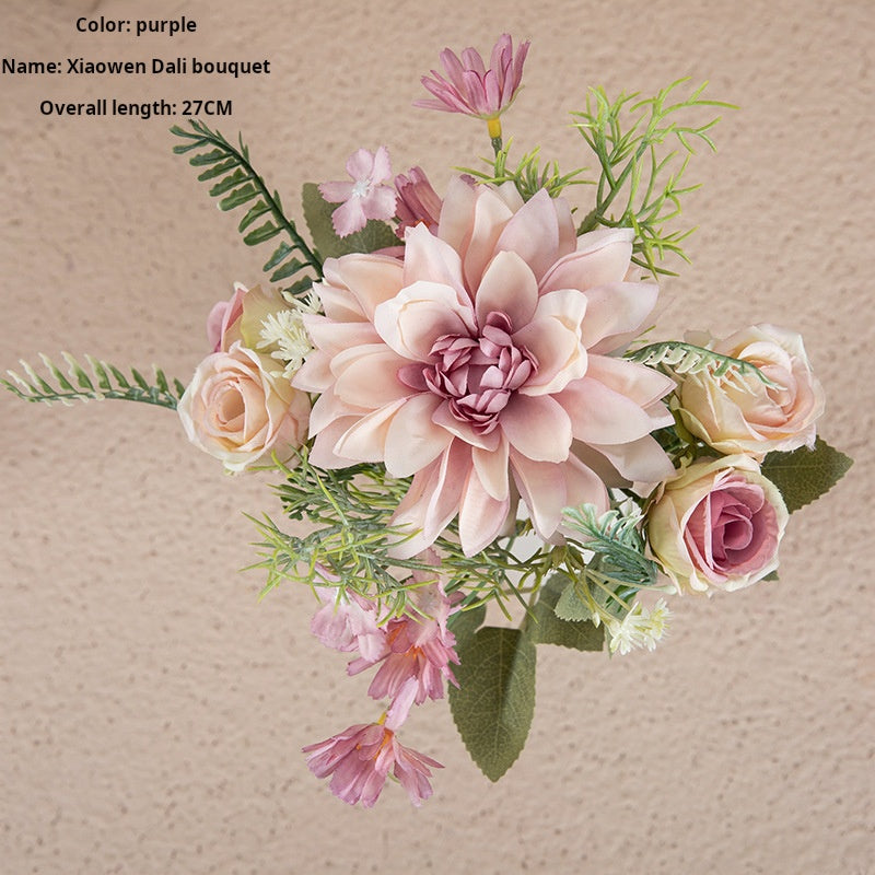 Hand-held rose flower wall flower arrangement simulation bouquet